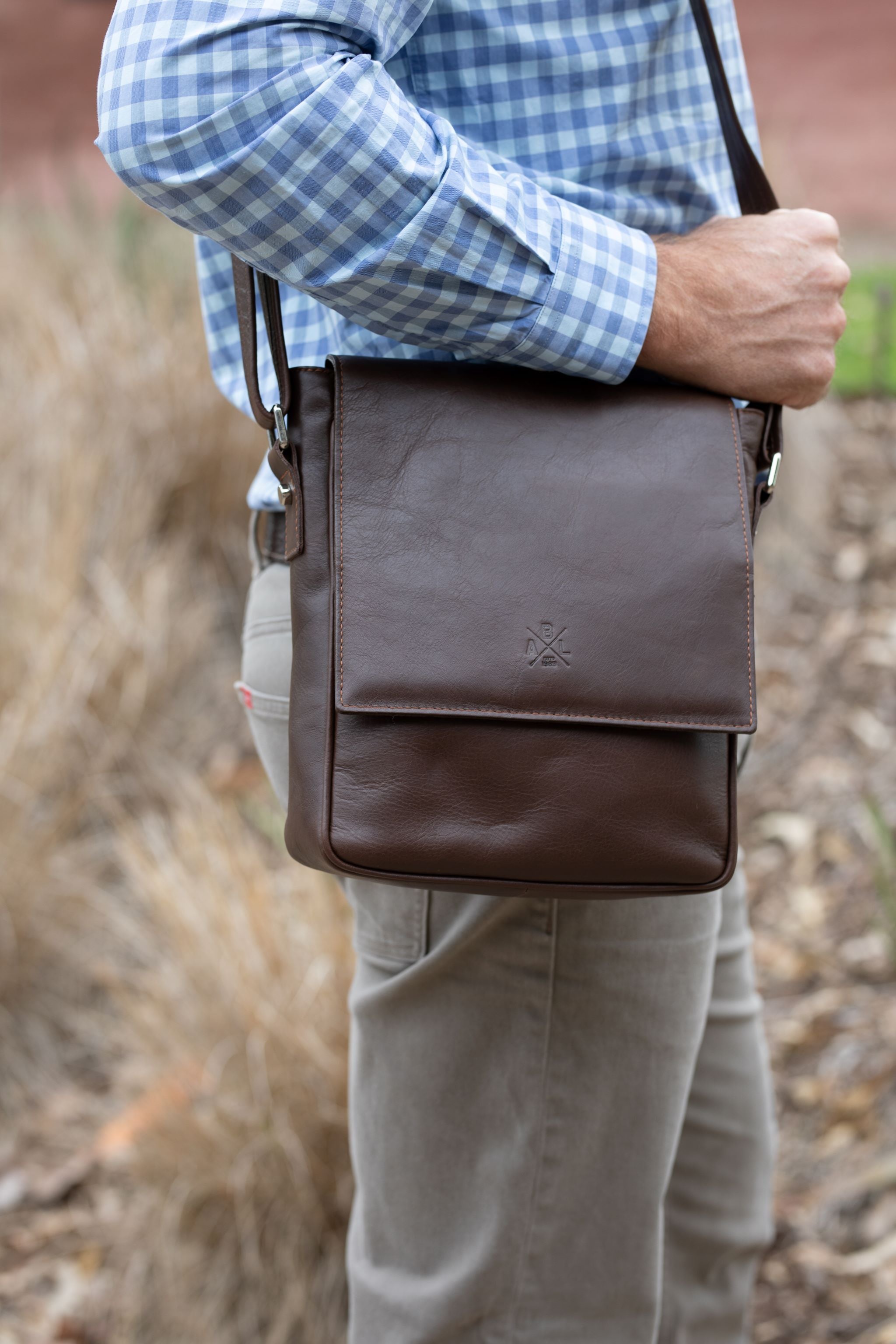 Messenger iPad Bag