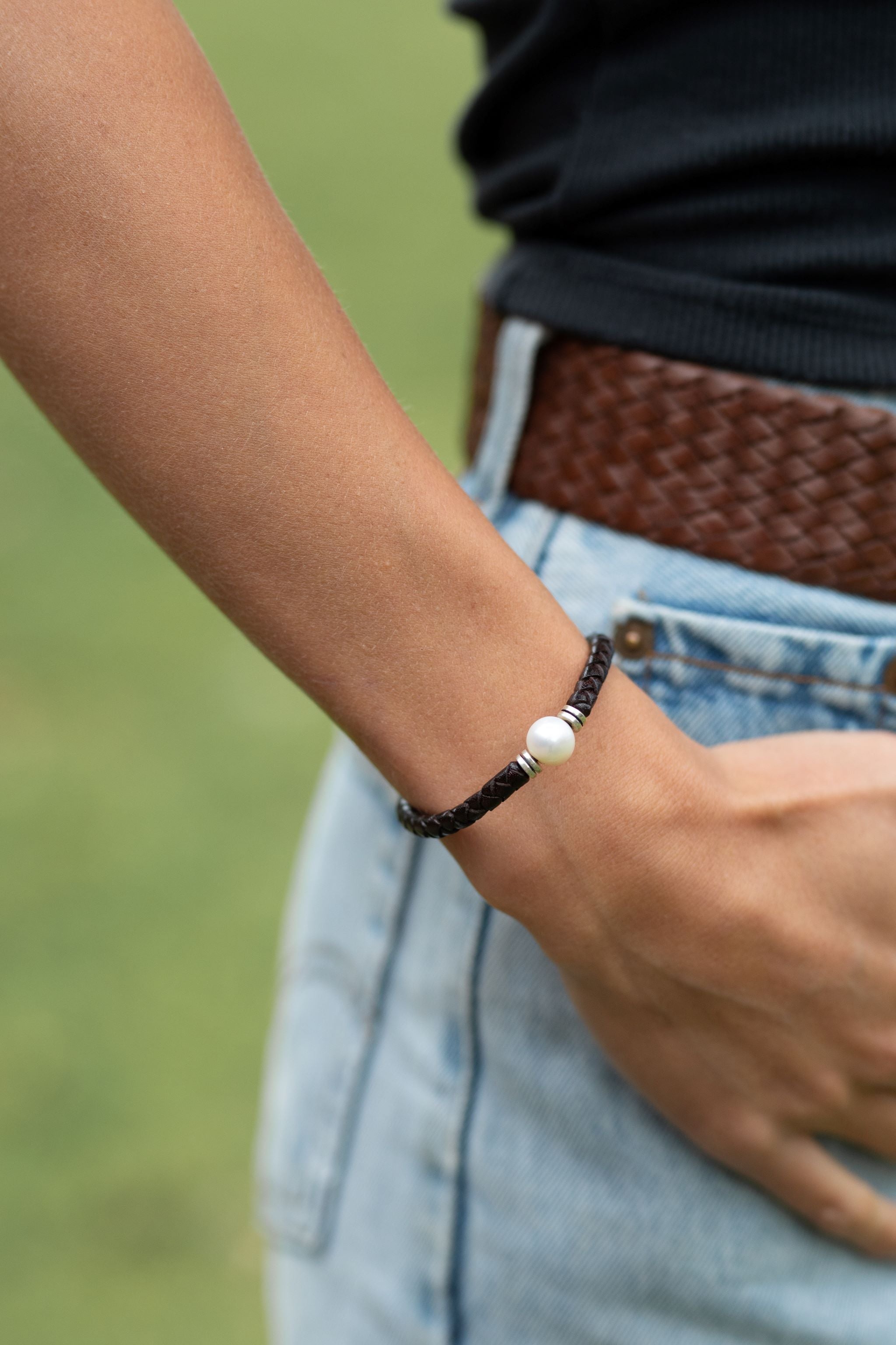 Plaited Bracelet w/ Single Pearl