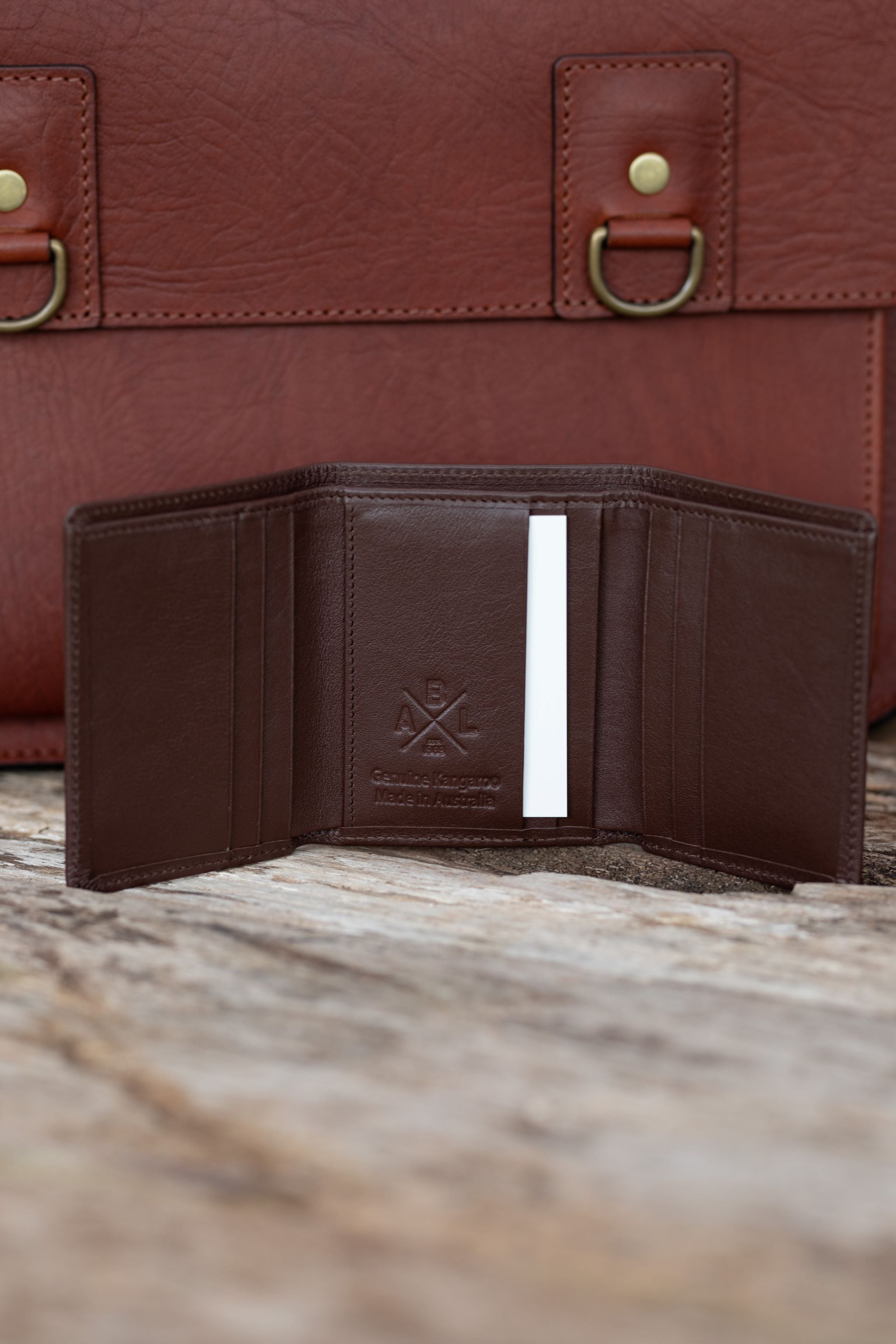 Men's Wallet Tri Fold- Kangaroo